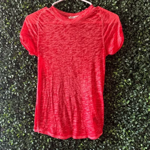 FREE PEOPLE NIGHT SKY IN VENICE RED TSHIRT - Picture 5 of 10